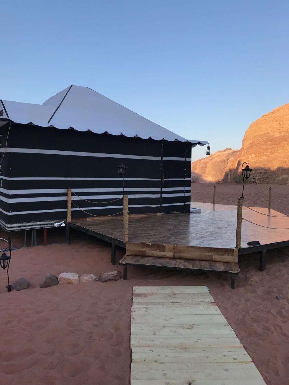 Wadi Rum Camp Экстерьер фото